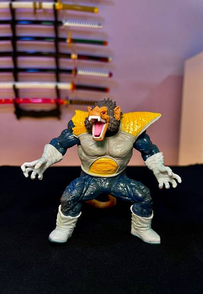 Figura Dragon Ball - Vegeta Ozaru Pequeño