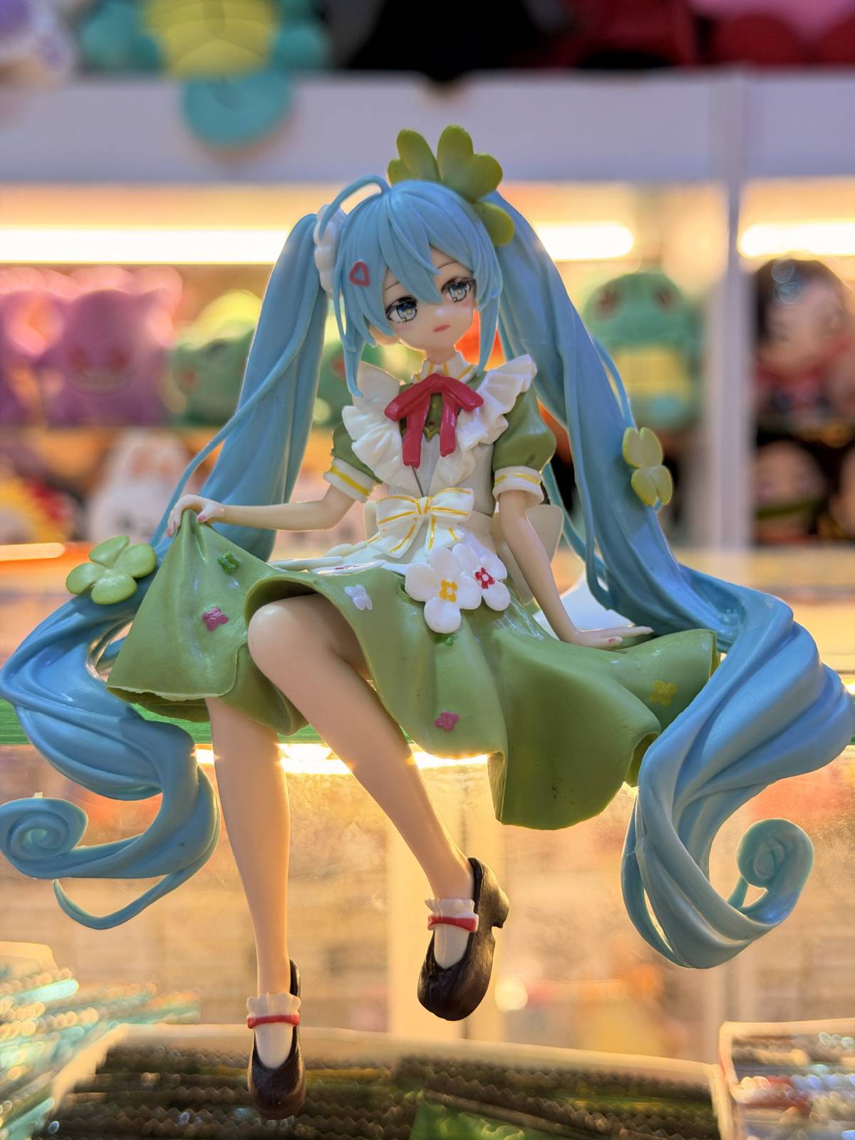 Figura Hatsune Miku sentada  – Hatsune Miku