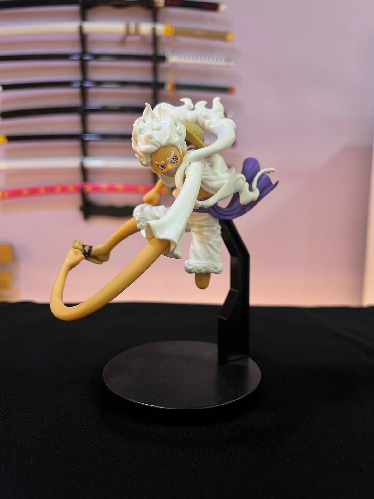 Figura One Piece Luffy Gear 5 Pose de Combate