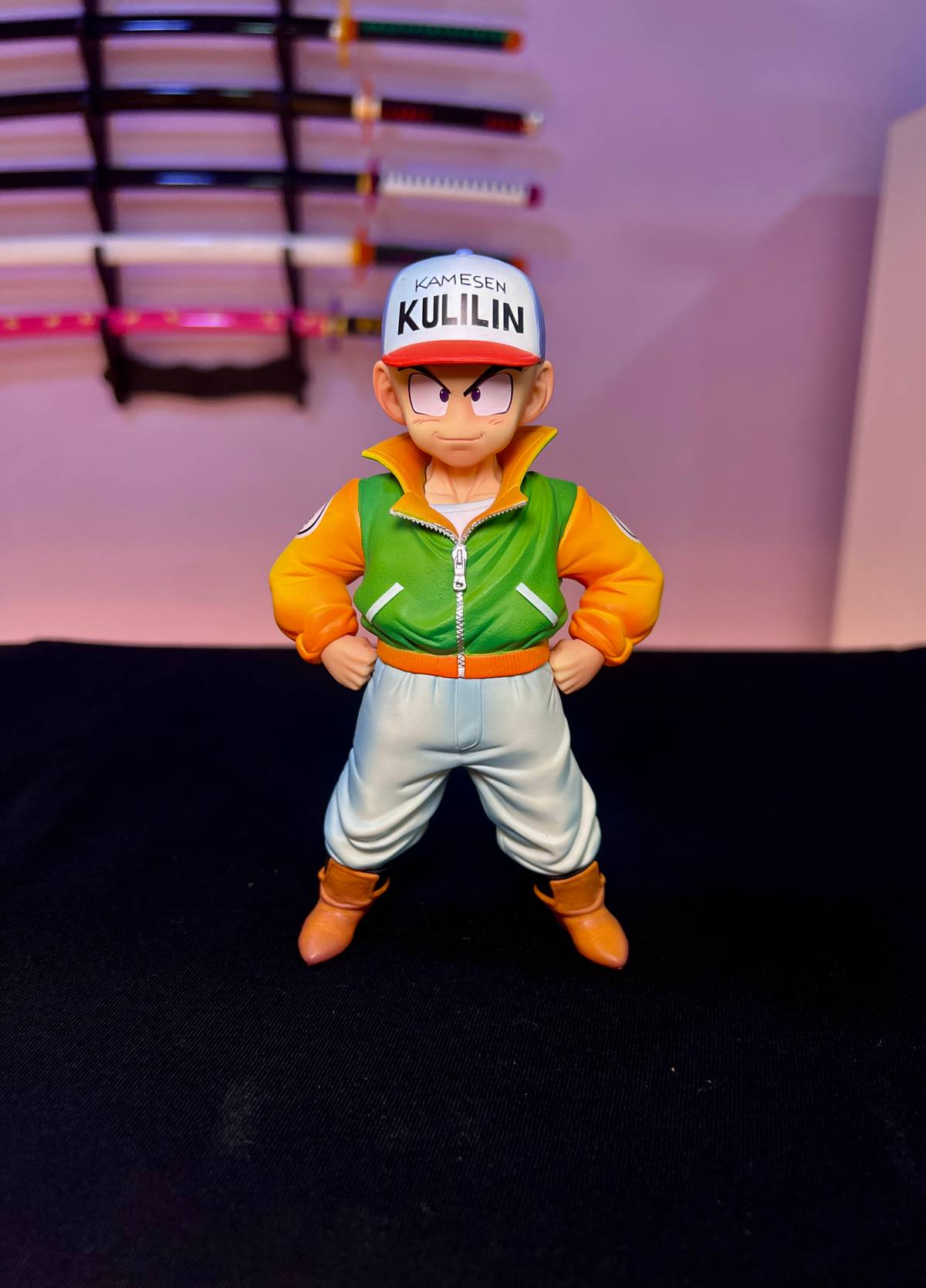 Figura Krillin con Chaqueta Kame Senin – Dragon Ball