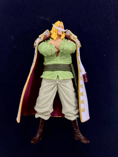 ⚔️ Barbablanca – Edward Newgate | Figura de One Piece