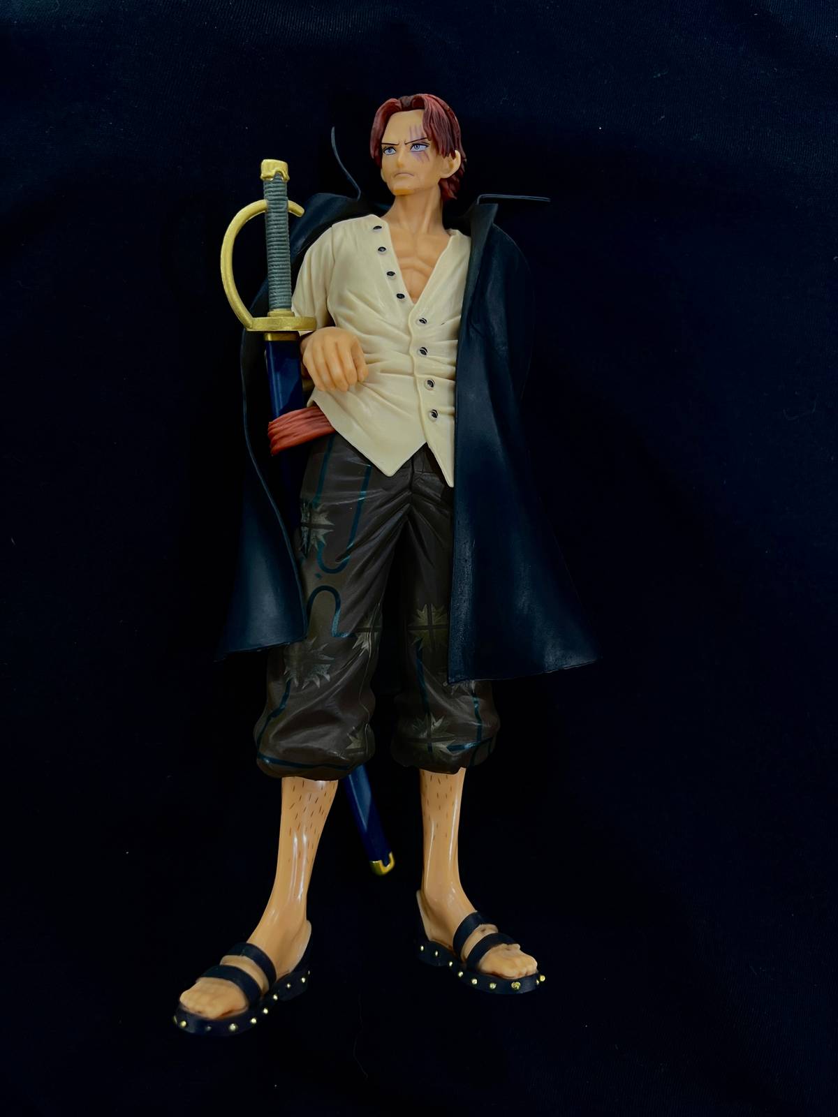Figura Shanks “El Pelirrojo” One Piece