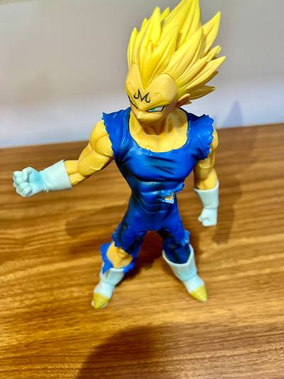 Figura Dragon Ball - Vegeta Majin Super Saiyajin