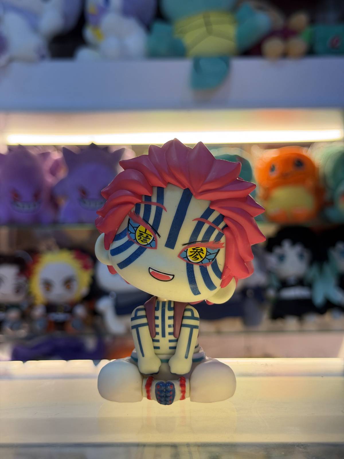 Figura Chibi Akaza con cara pintada – Kimetsu no Yaiba