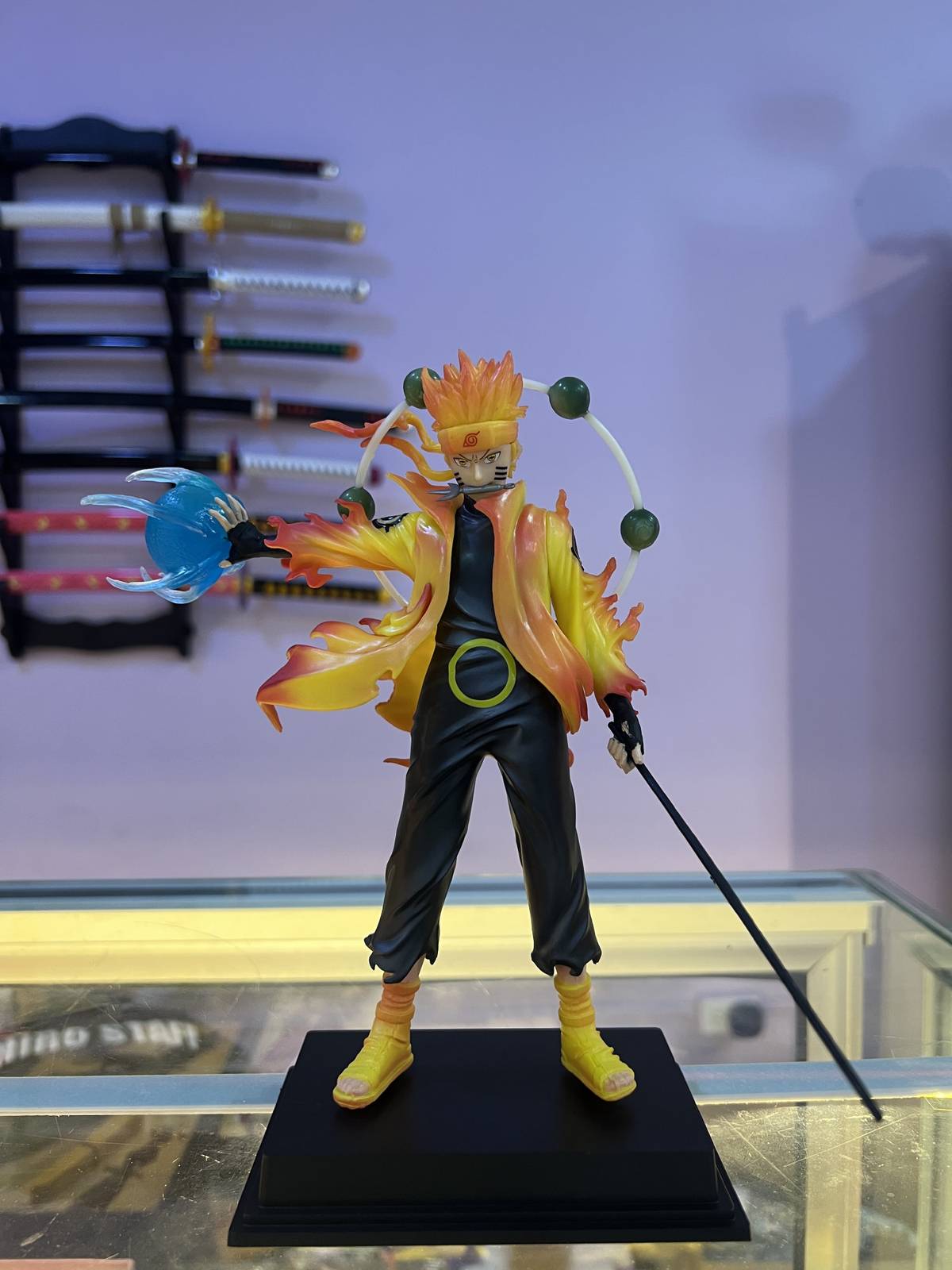 Figura Naruto Uzumaki KCM con Rasenshuriken y báculo – Naruto Shippuden