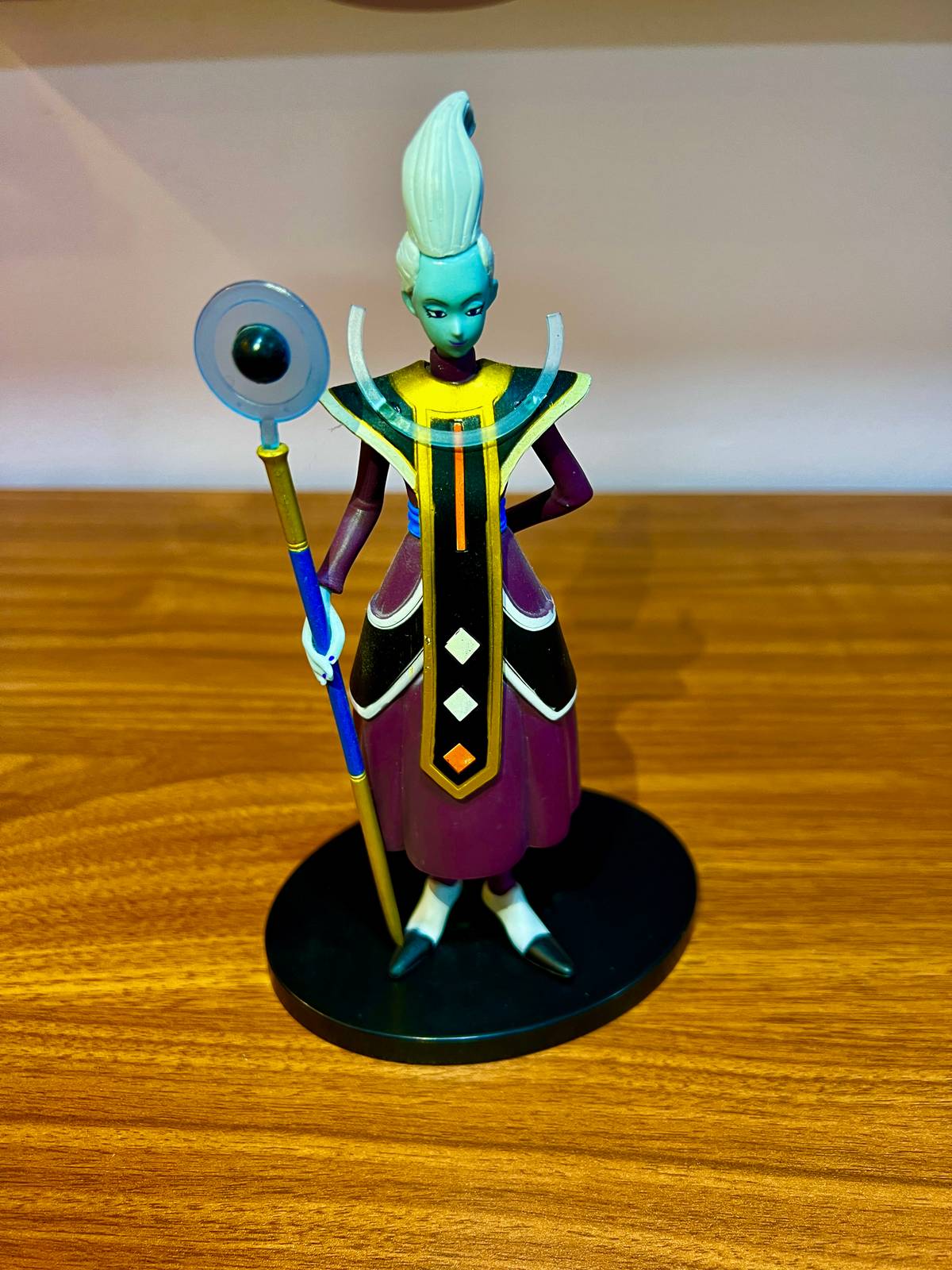 Figura Whis – Dragon Ball Super