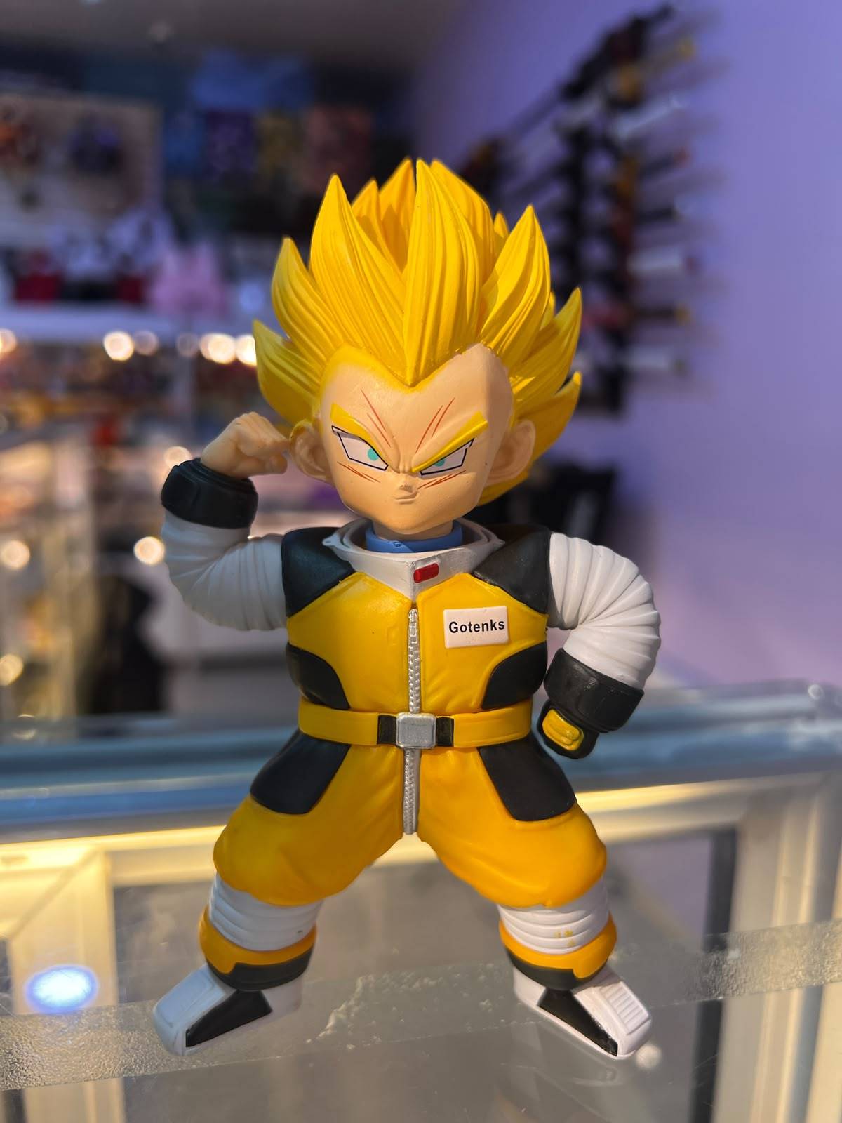 Vegueta con traje de astronauta – Dragon Ball