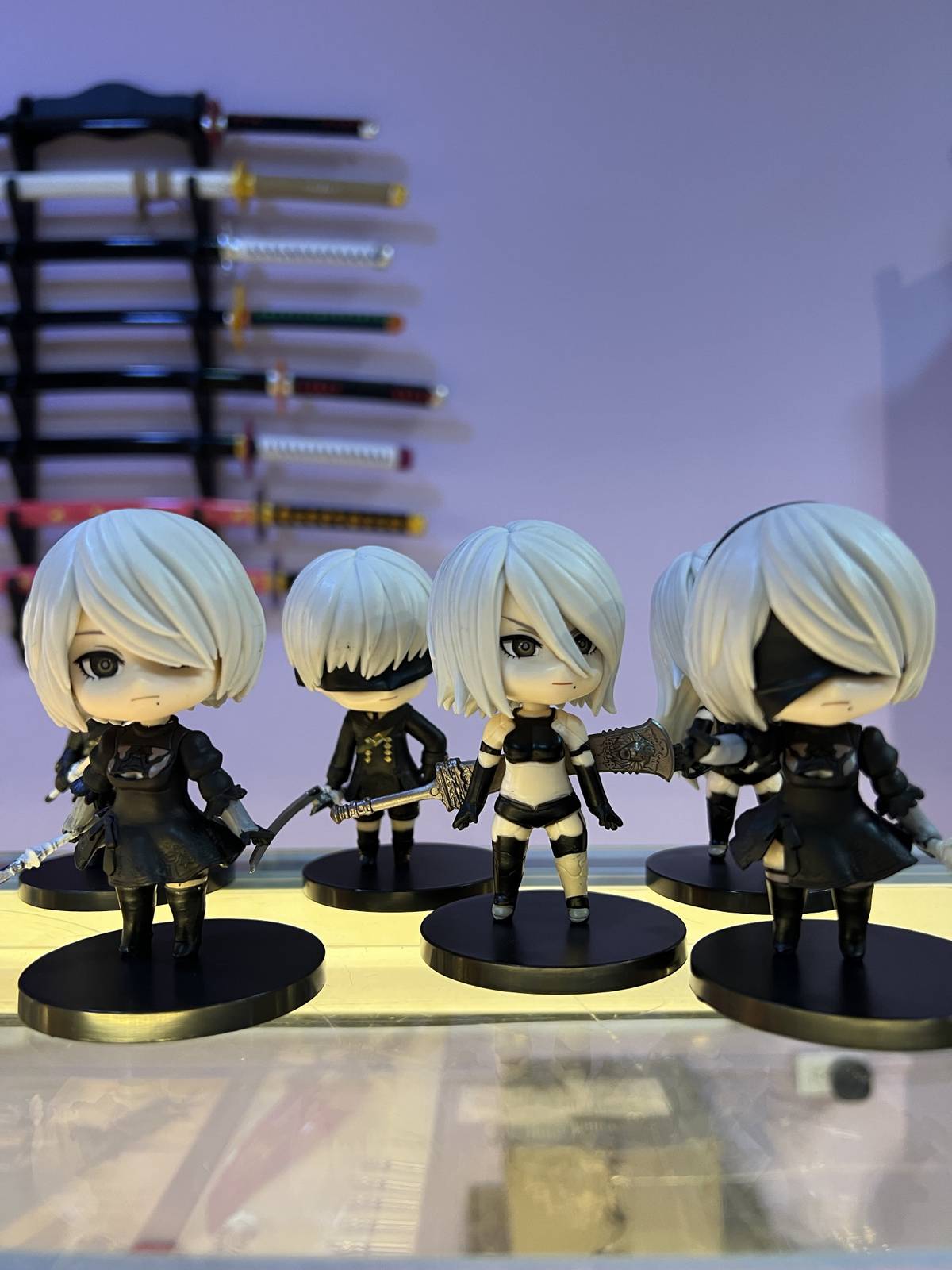 Set de Figuras NieR:Automata – 2B y Personajes 🤖⚔️
