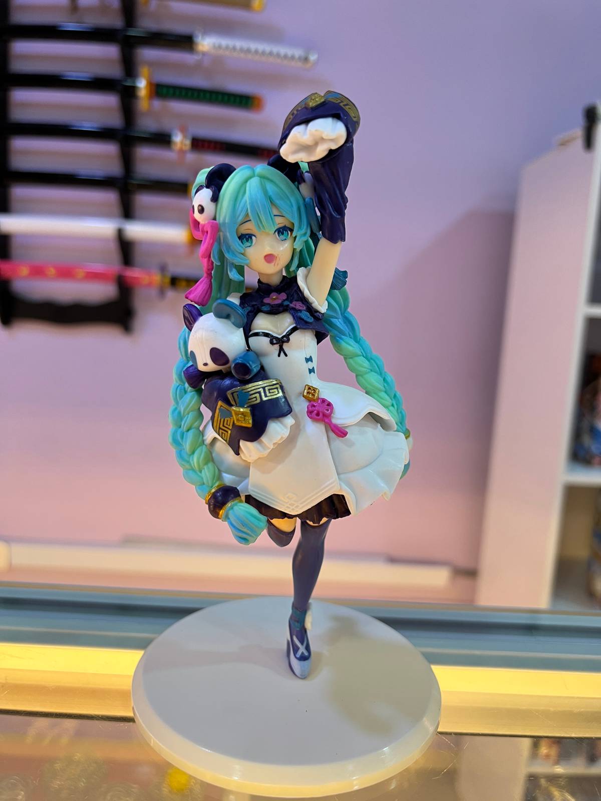 Figura Hatsune Miku – Modern China Ver. 🐼💙