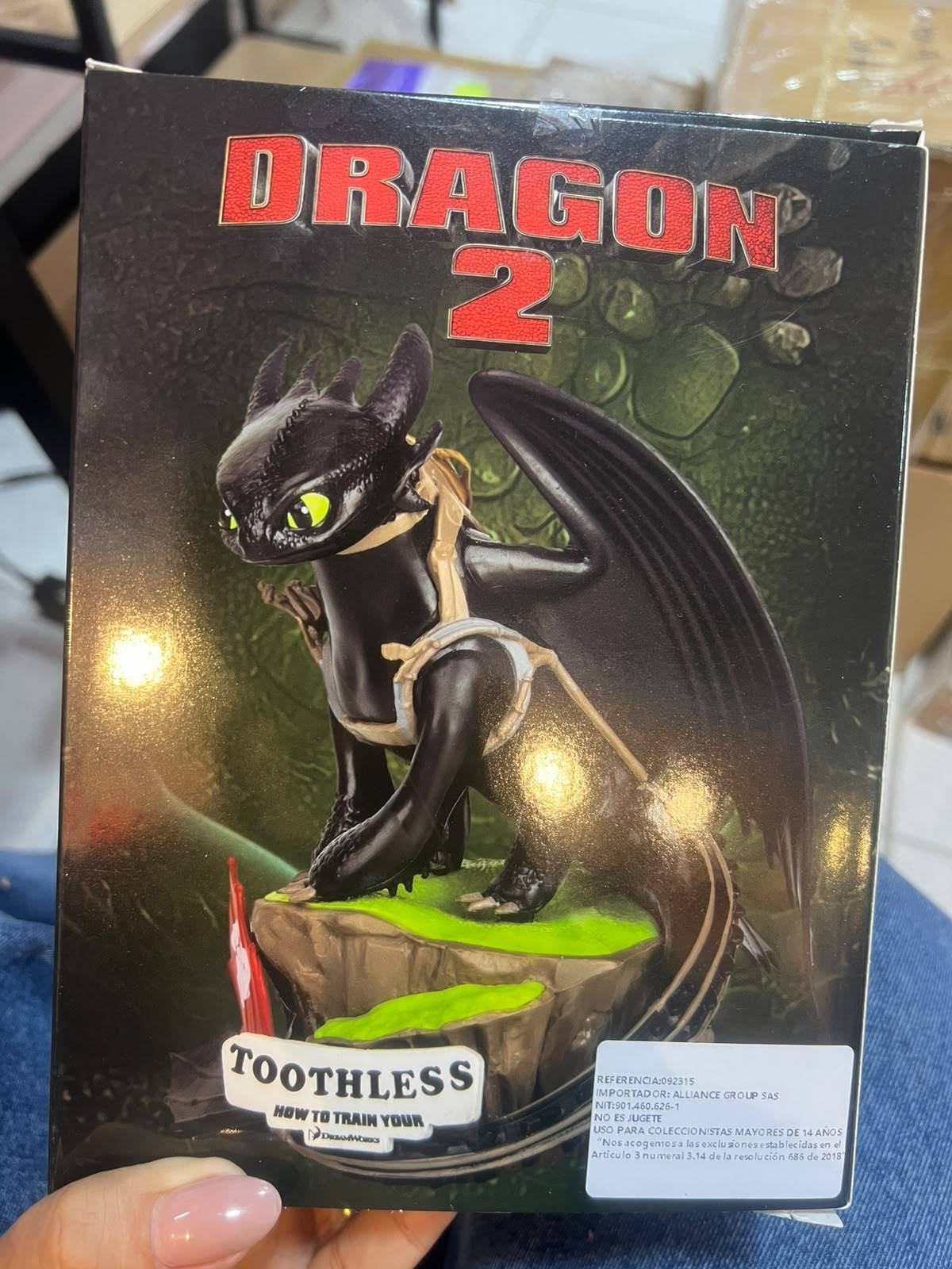 Figura Toothless con arnés – Cómo entrenar a tu dragón 2