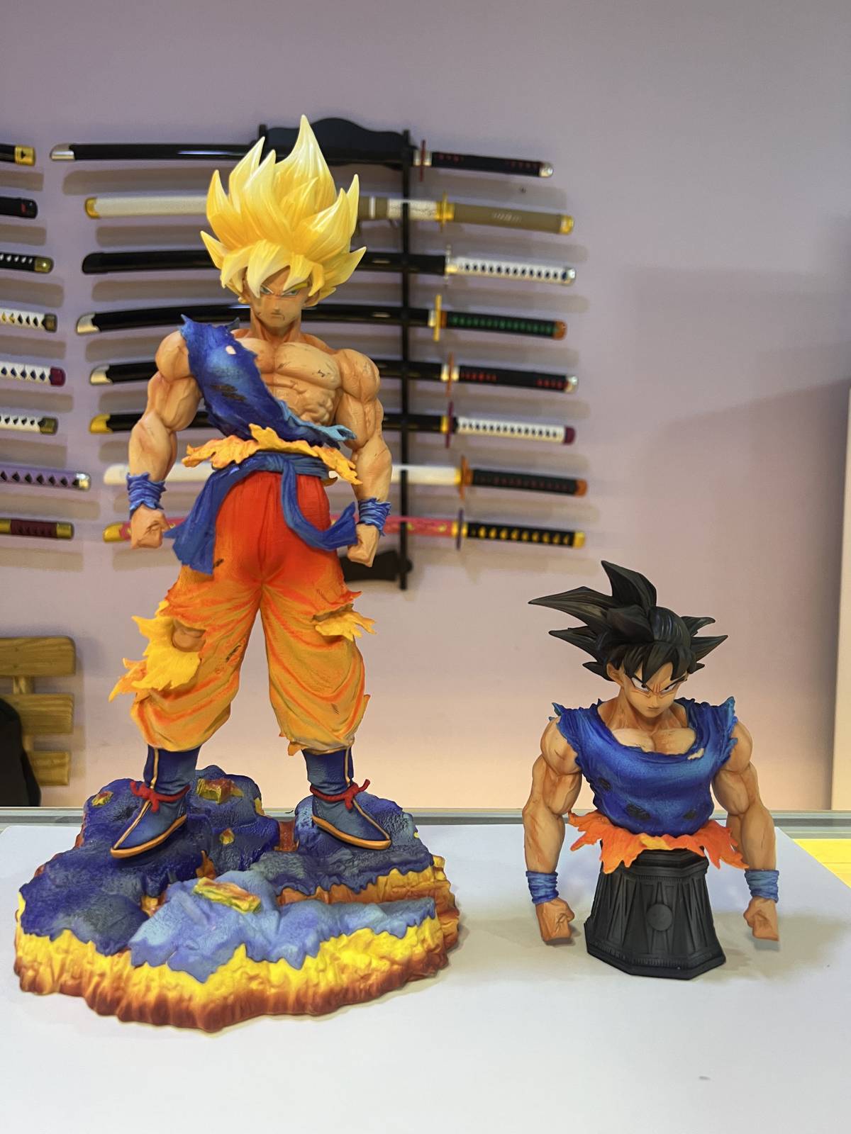 Figura Goku Super Saiyan - Torso intercambiable