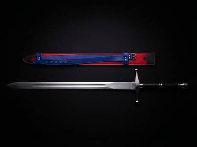 Katana Trunks con estuche azul y rojo – Dragon Ball