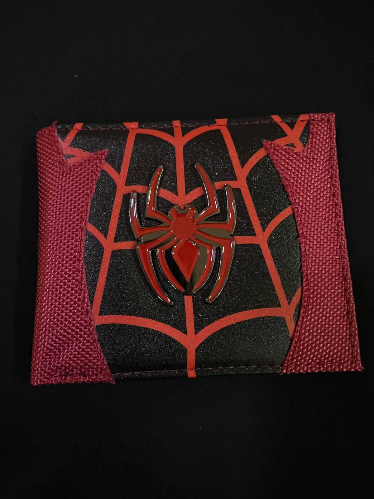 Billetera metal spiderman