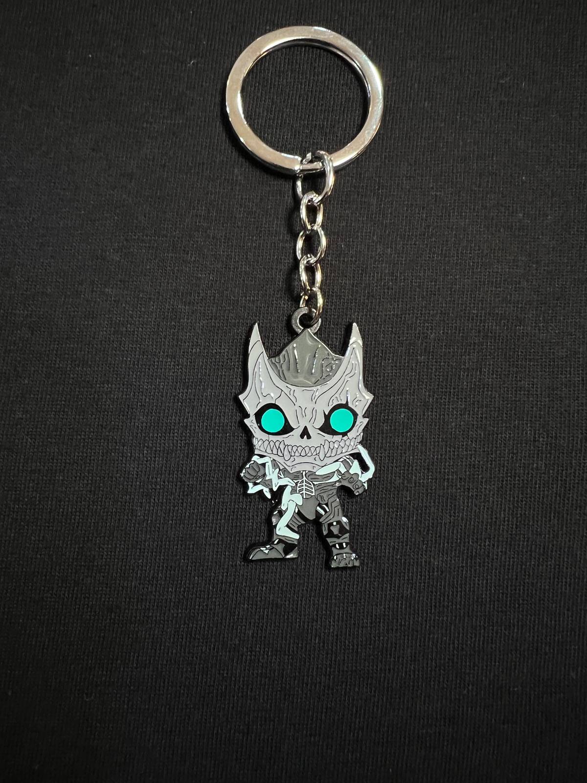 Llavero Kaiju No. 8 – Diseño Chibi