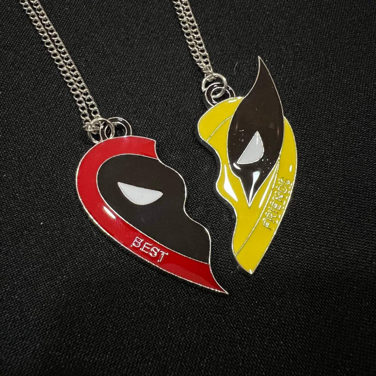 Collar Deadpool x Wolverine LOVE