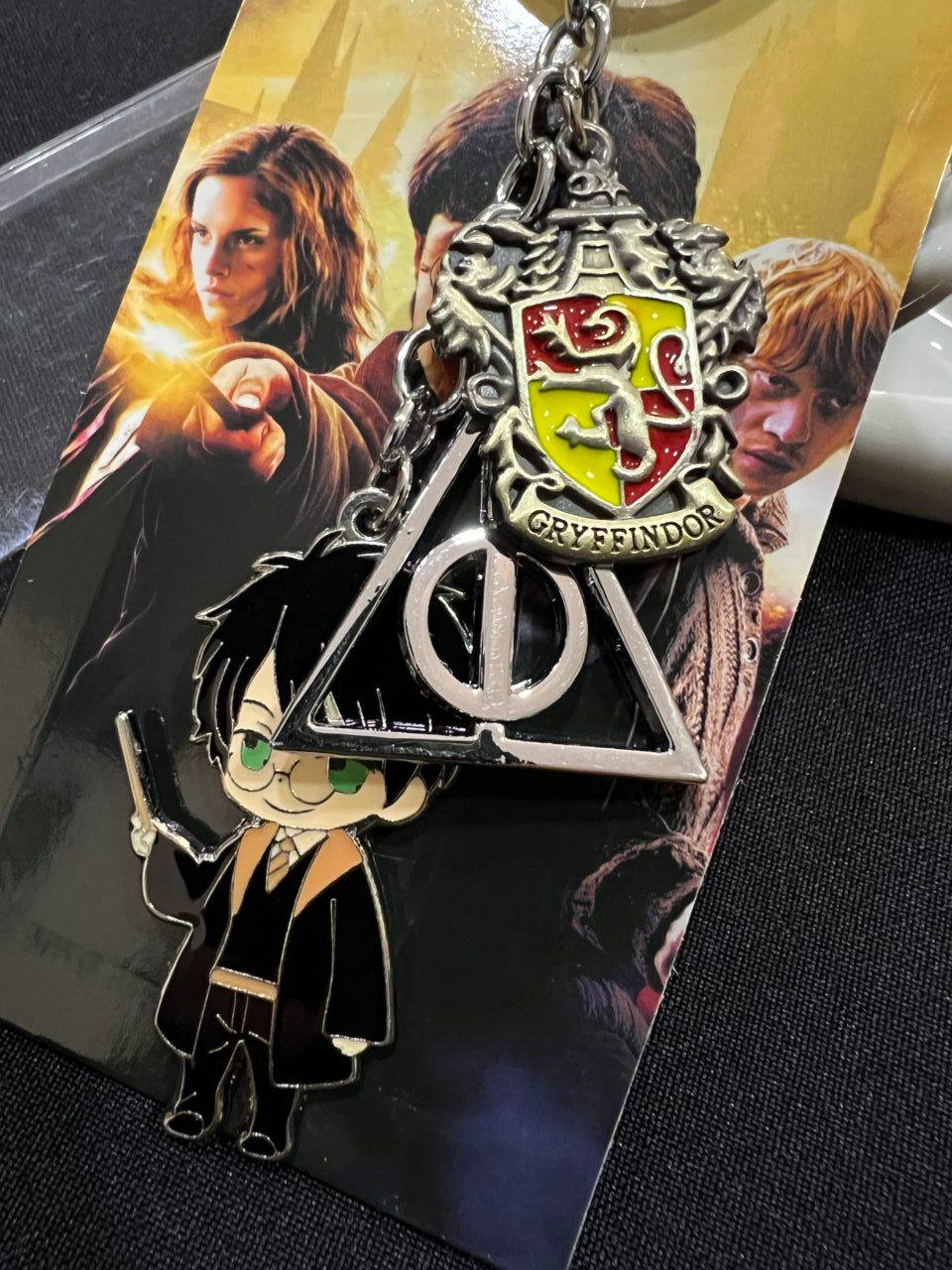 Llavero Harry Potter- Reliquias de la Muerte - Escudo Gryffindor