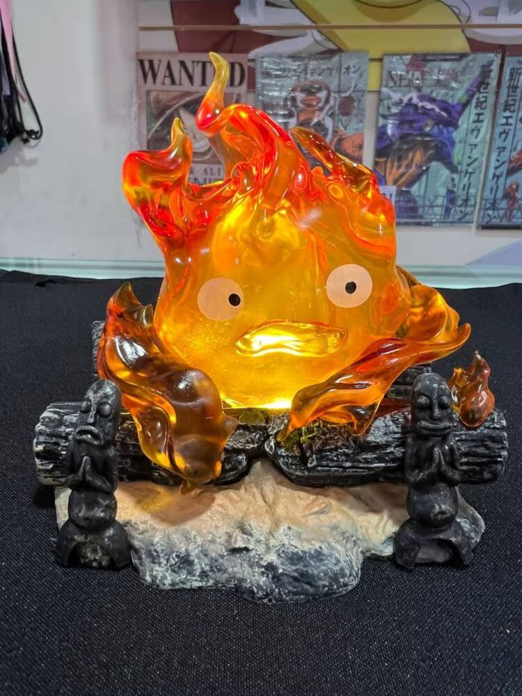 Figura Calcifer Castillo Vagabundo Estudio Ghibli Luz