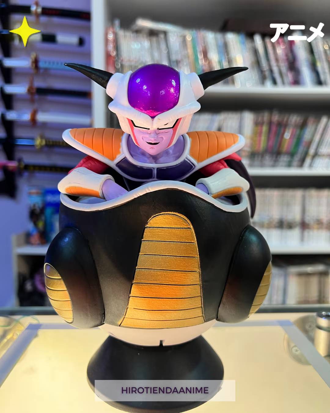 Figura Freezer en Pod Flotante-Dragon Ball