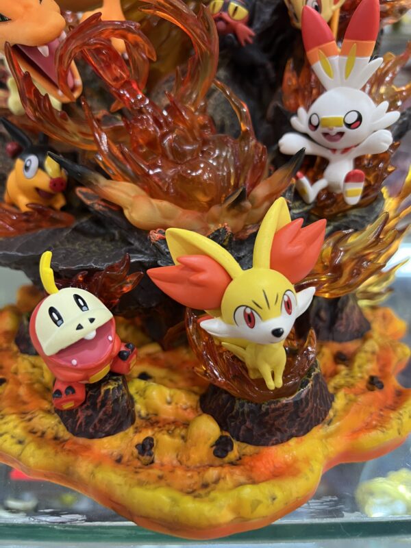 figura de pokemon de fuego anime