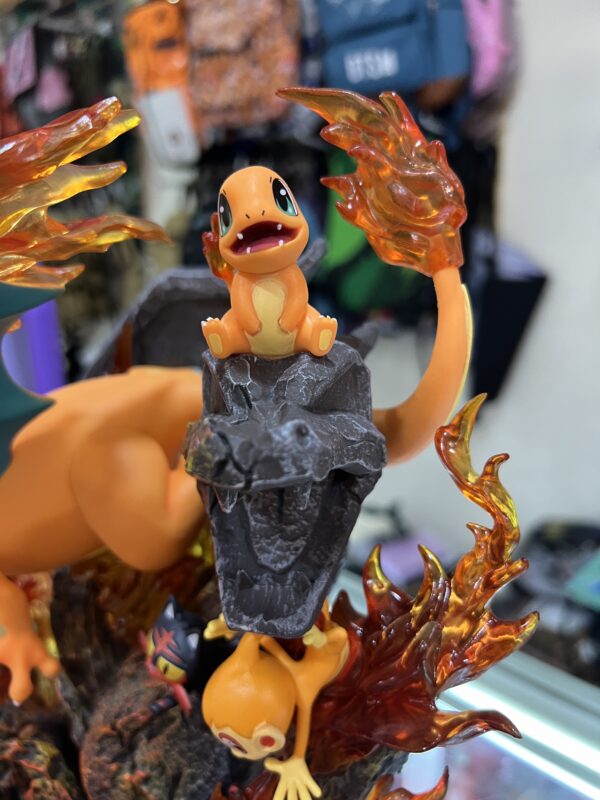 figura de pokemon de fuego anime