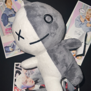 peluche bts21