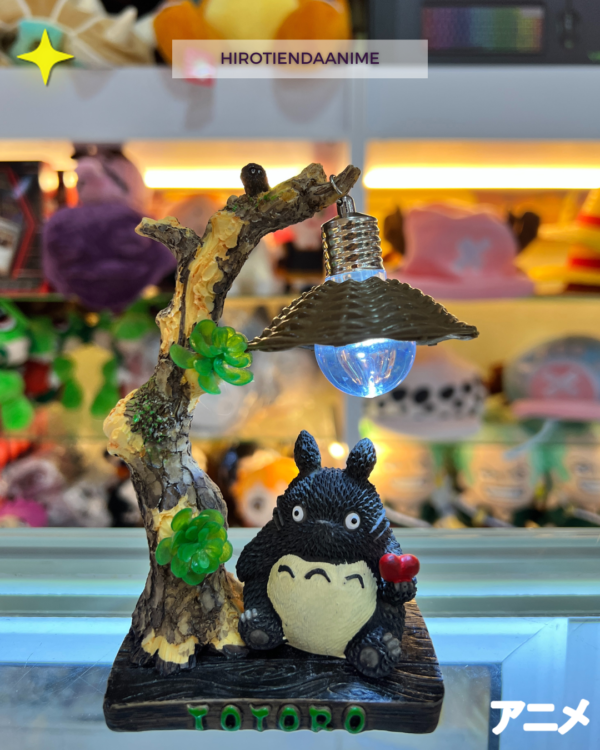 Lámpara Decorativa Totoro en Tronco