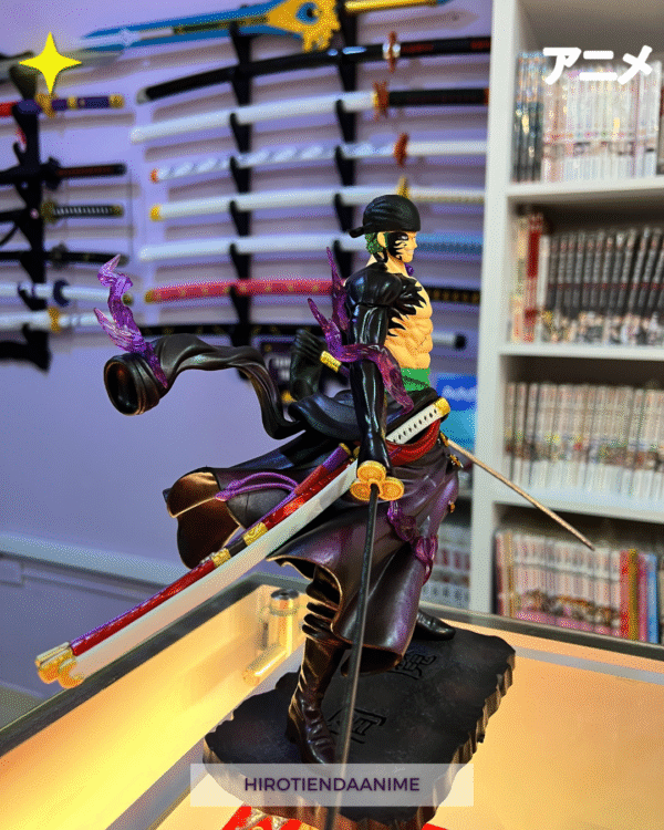 figura de Roronoa Zoro de One Piece